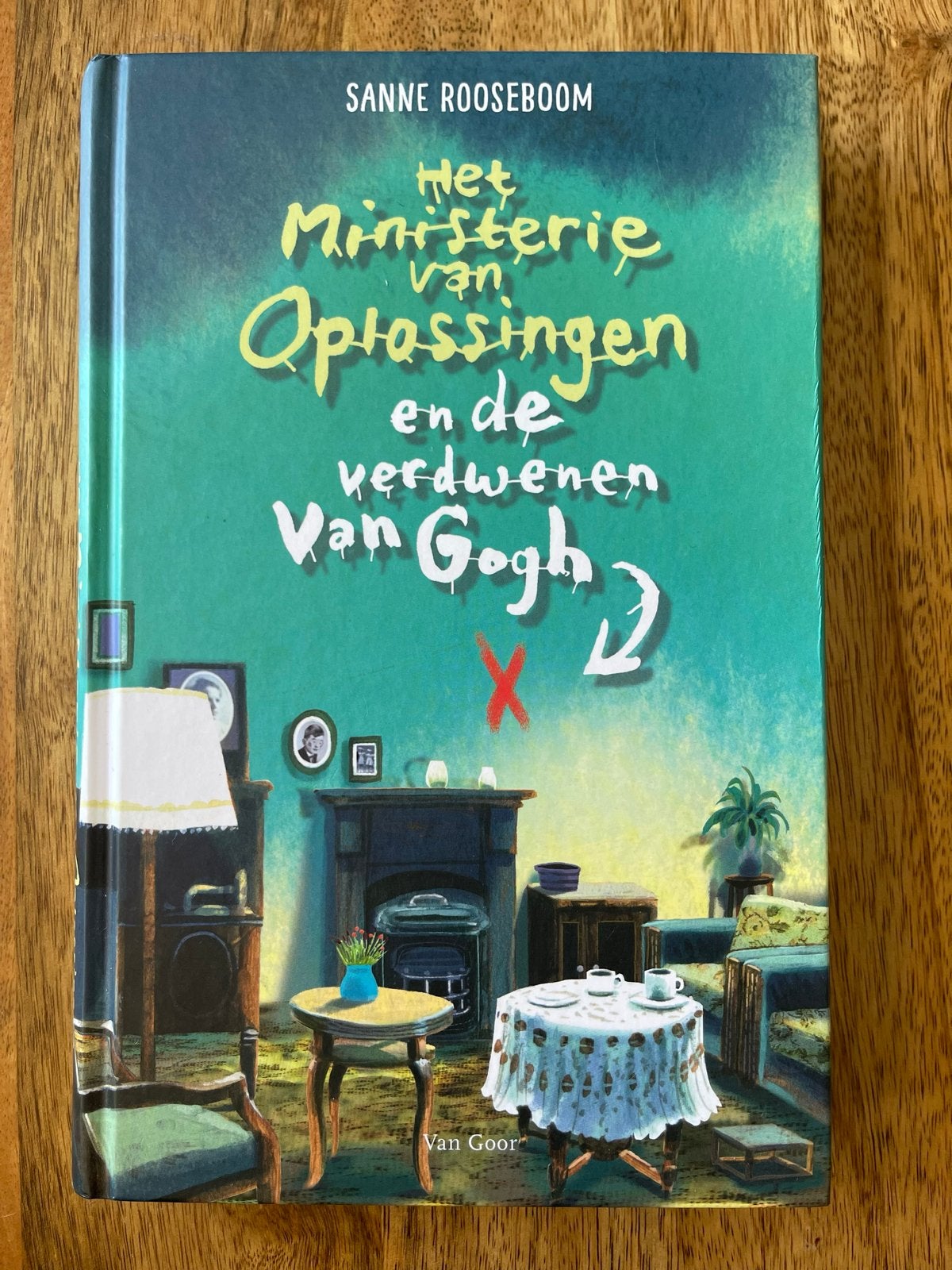 Het Ministerie van Oplossingen en de verdwenen Van Gogh, Ophalen of Verzenden, Zo goed als nieuw, Fictie