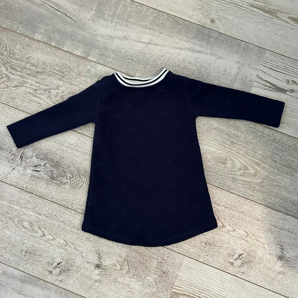 HEMA Donkerblauw Meisjesjurkje met Sterrenreliëf - 86/92, Gebruikt, Meisje, Jurkje of Rokje, Ophalen of Verzenden