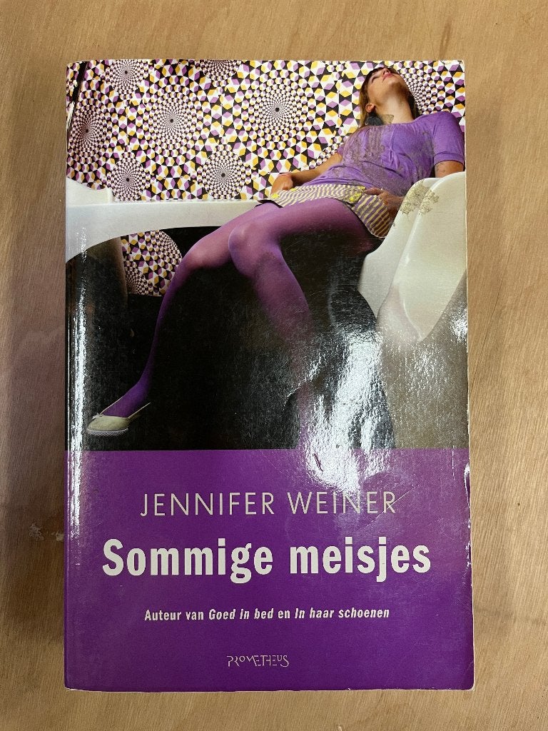 Jennifer Weiner - Sommige meisjes (roman), Boeken, Ophalen of Verzenden, Gelezen, Jennifer Weiner
