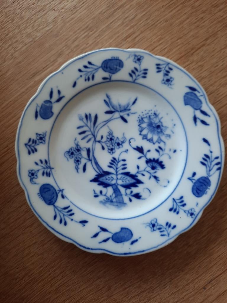 Louis Regout schaaltje.  periode 1883-1888, Antiek en Kunst, Antiek | Servies los, Ophalen of Verzenden
