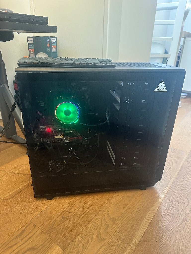 NAS / server 147TB – Ryzen 9 3900X, 64GB, 8 WD 18TB, Ophalen of Verzenden, Zo goed als nieuw
