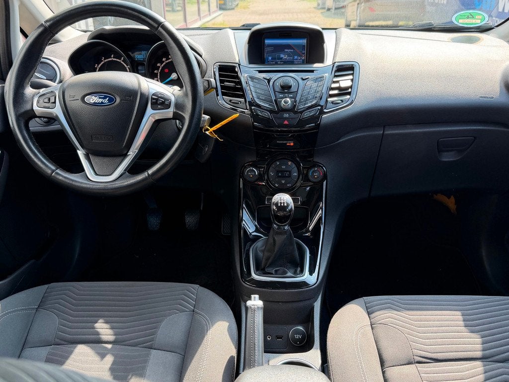 Ford Fiesta 1.0 EcoBoost Titanium|2e Eigenaar|Trekhaak|Navi|, Voorwielaandrijving, Euro 5, Zwart, Origineel Nederlands