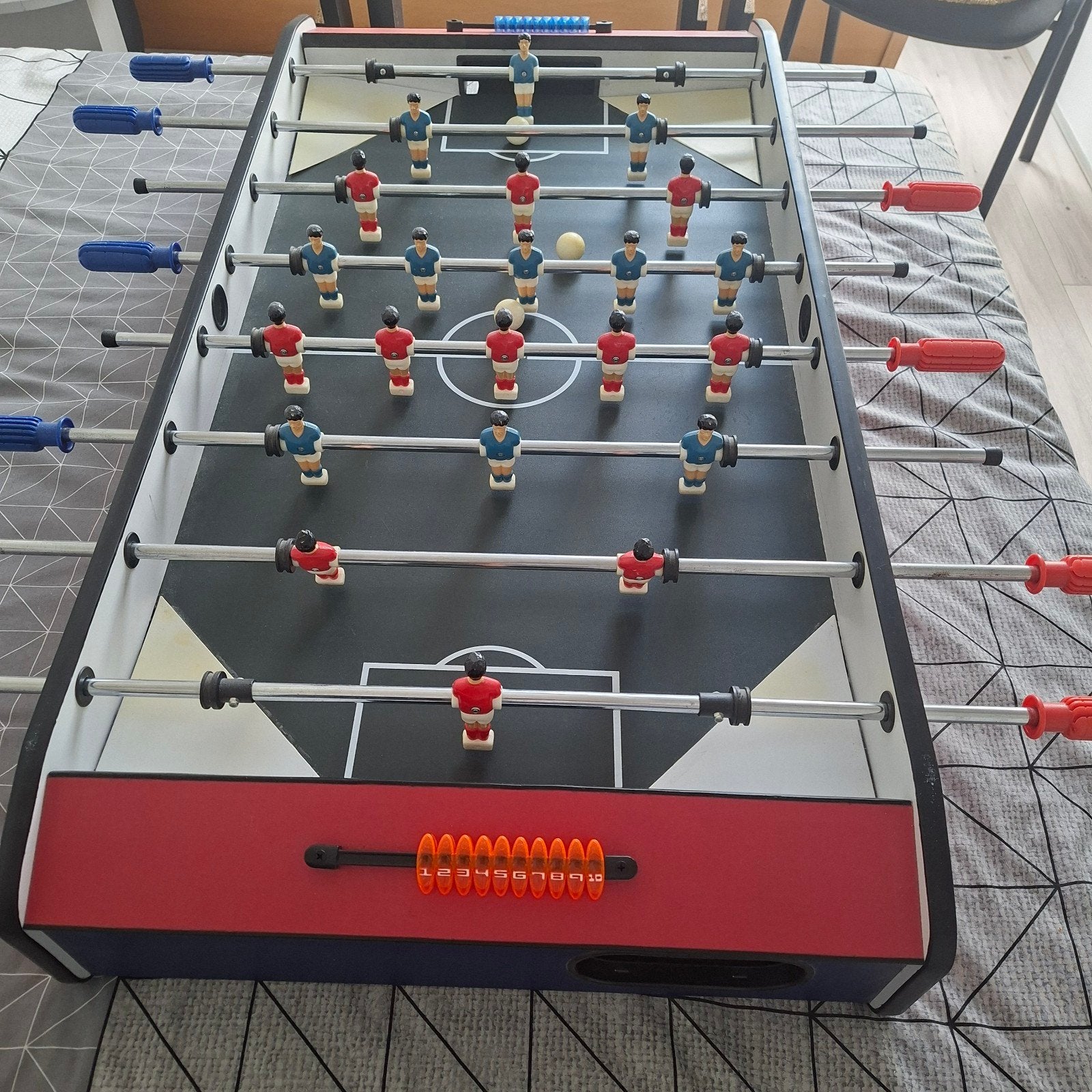 Tafelvoetbal voor veel plezier, Ophalen, Gebruikt