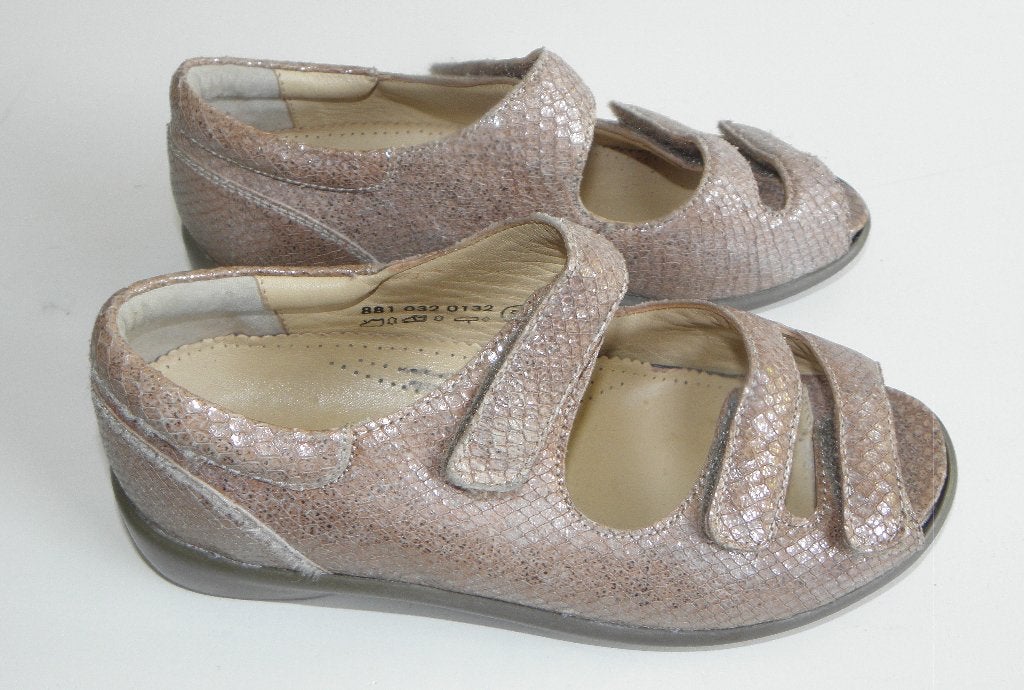 Helioform sandalen maat 5,5 (38,5/39), Overige kleuren, Zo goed als nieuw, Helioform, Sandalen of Muiltjes