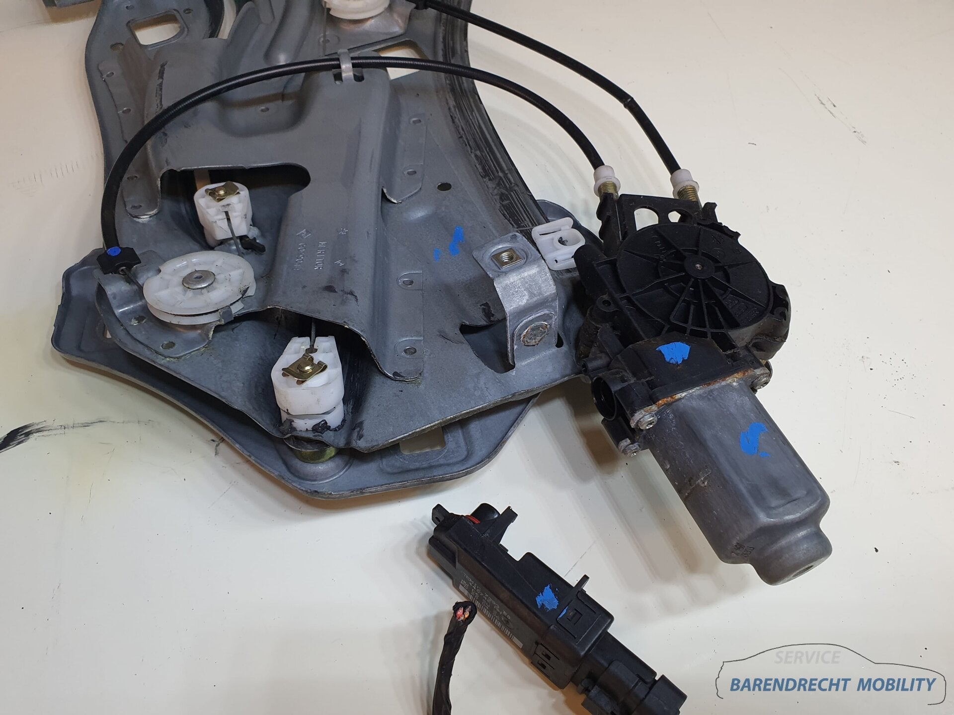 Raammechanisme Renault megane II CC mechaniek links achter L, Renault Group, Gebruikt, Contact.group@renault.com, Renault