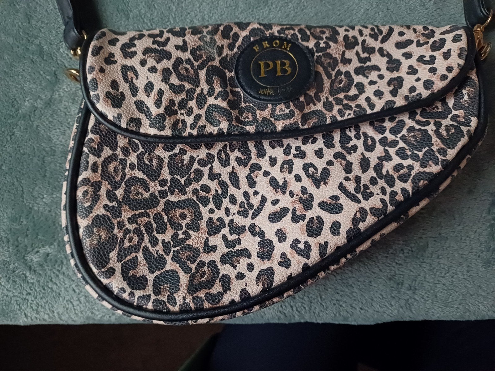 Trendy luipaard print schoudertasje NIEUW, Sieraden, Tassen en Uiterlijk, Tassen | Damestassen, Ophalen of Verzenden