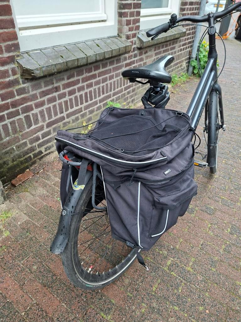 AGU fietstassen - Zwart, ruim en praktisch, Ophalen of Verzenden, Gebruikt, AGU
