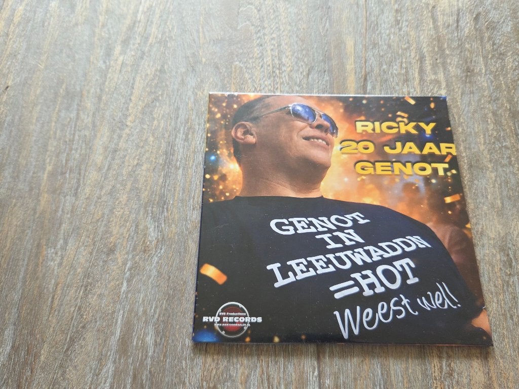 Ricky - Genot, Cd's en Dvd's, Verzenden, 7 inch, Fotohoes, Levenslied of Smartlap