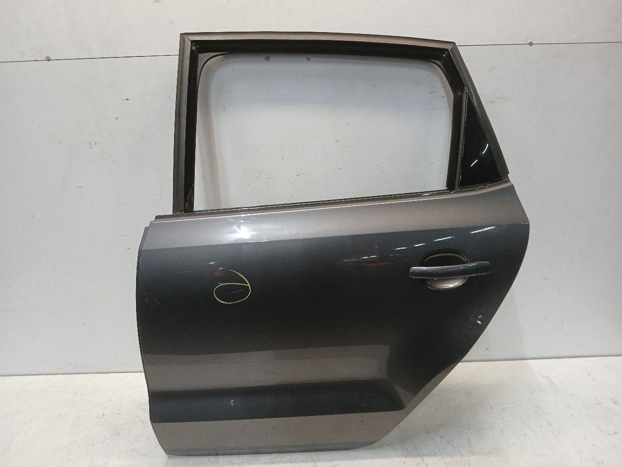 Portier links achter Volkswagen Polo, Auto-onderdelen, Onderdelen@venauto.nl, Van der Ven Autorecycling B.V., Gebruikt, Ettenseweg 76, 4706 PB Roosendaal, The Netherlands
