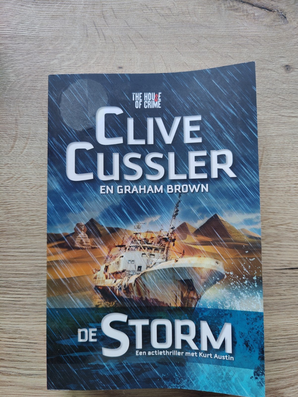 De Storm - Clive Cussler & Graham Brown (Actiethriller), Ophalen of Verzenden, Zo goed als nieuw, Clive Cussler en Graham Brown
