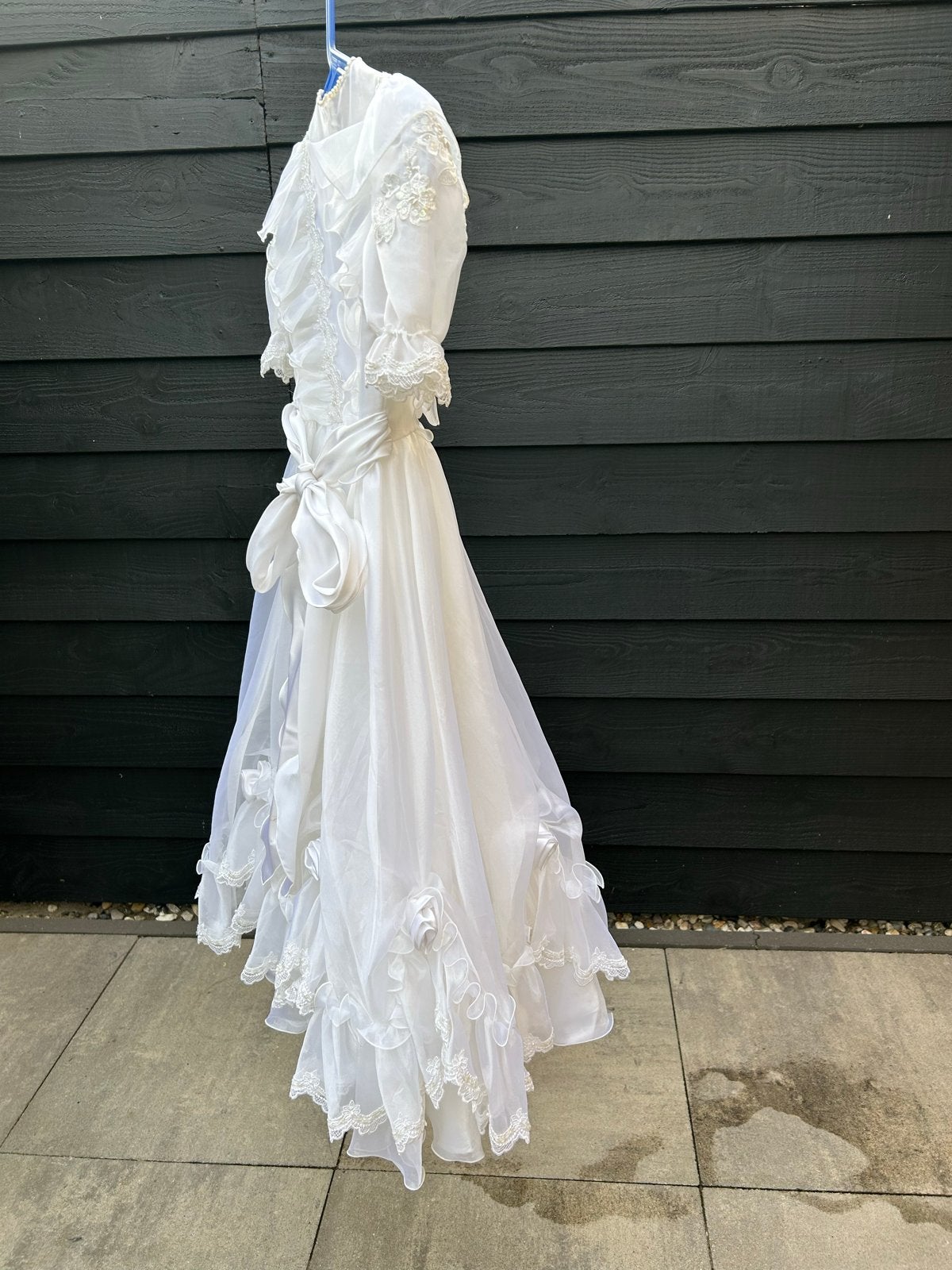 Prachtige witte bruidsmeisjesjurk met accessoires, Ophalen of Verzenden, Zo goed als nieuw, Wit, Bruidsmeisjeskleding