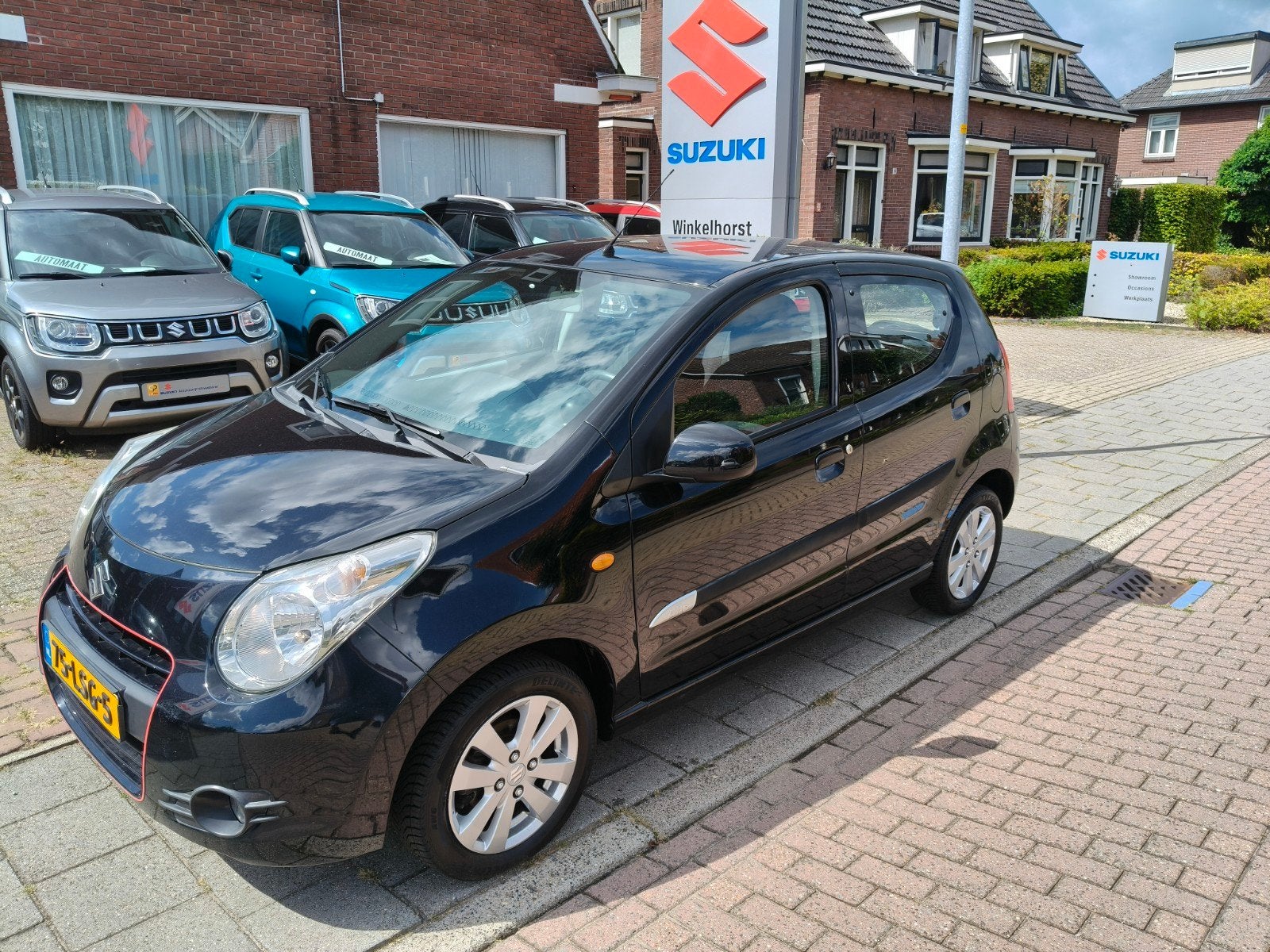 Suzuki Alto 1.0 2010 Zwart, Airco,5 Zuinig, Dealer onderhoud, Voorwielaandrijving, Stof, 4 stoelen, Handgeschakeld