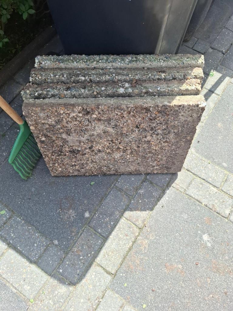 4 grind tegels GRATIS, Tuin en Terras, Ophalen, Kunststof, Gebruikt, Rond