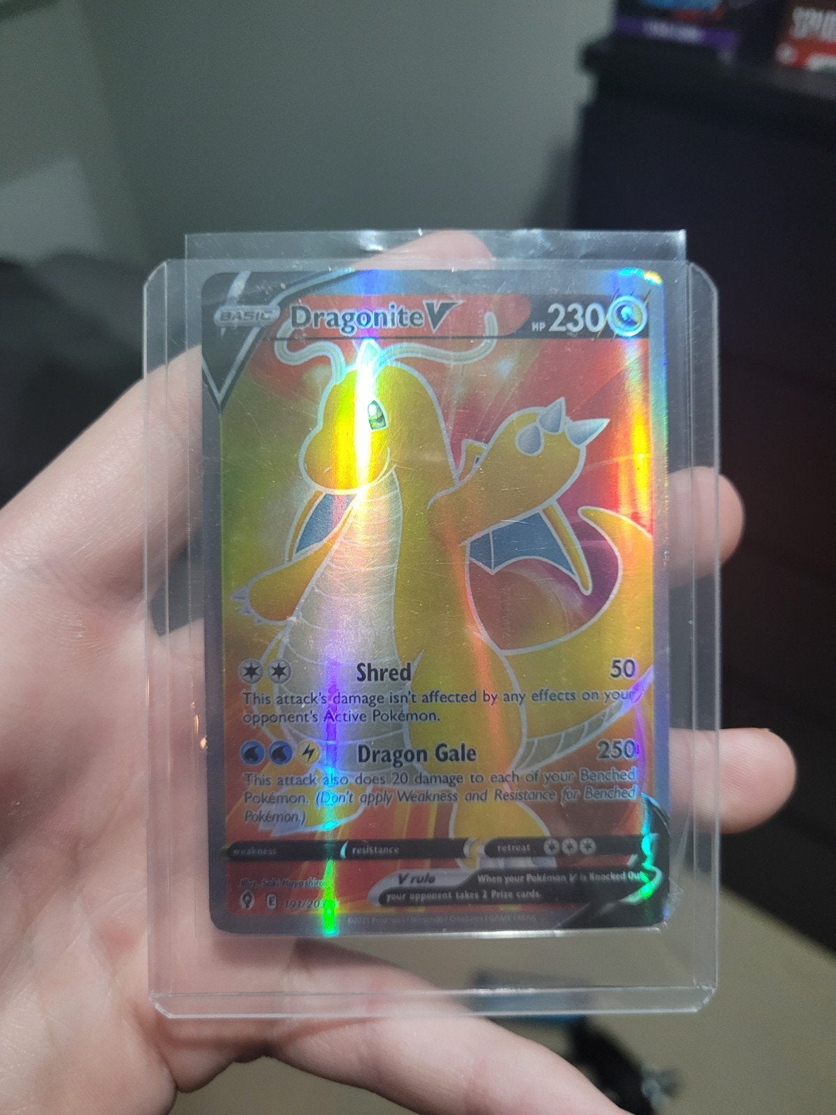 Dragonite V Full Art Foil Pokémon Kaart, Ophalen of Verzenden, Zo goed als nieuw, Losse kaart, Foil