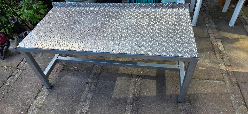 Wasmachine verhoger / metalen onderstel, Witgoed en Apparatuur, Onderdelen en Toebehoren, Ophalen, Zo goed als nieuw