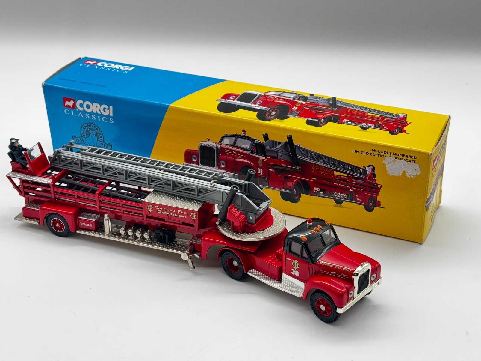 CORGI DIAMOND brandweer wagen ladder wagen, Hobby en Vrije tijd, Corgi, ., Nieuw, Ophalen of Verzenden