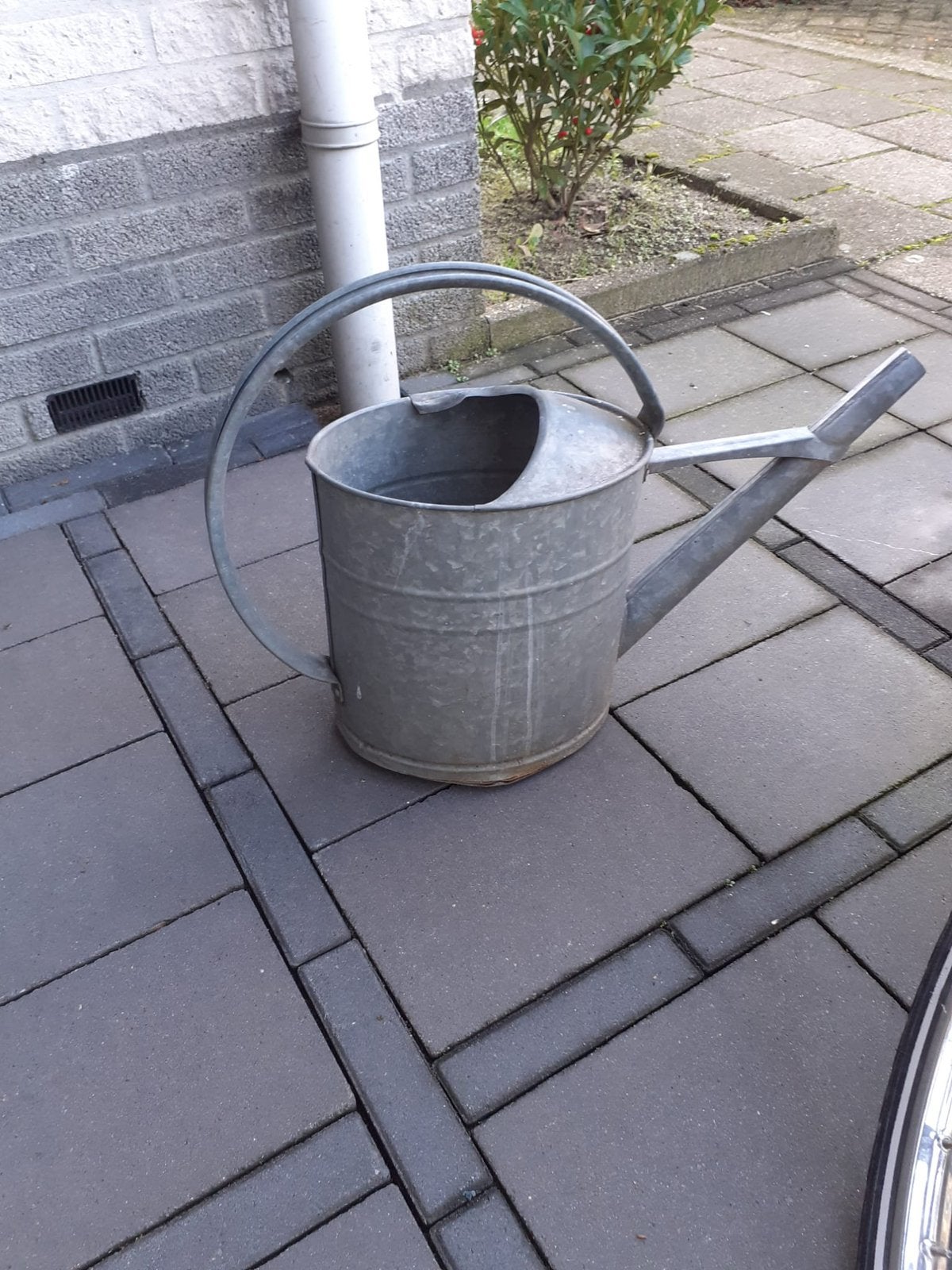 Zinken gieter, Ophalen, Gebruikt, Metaal