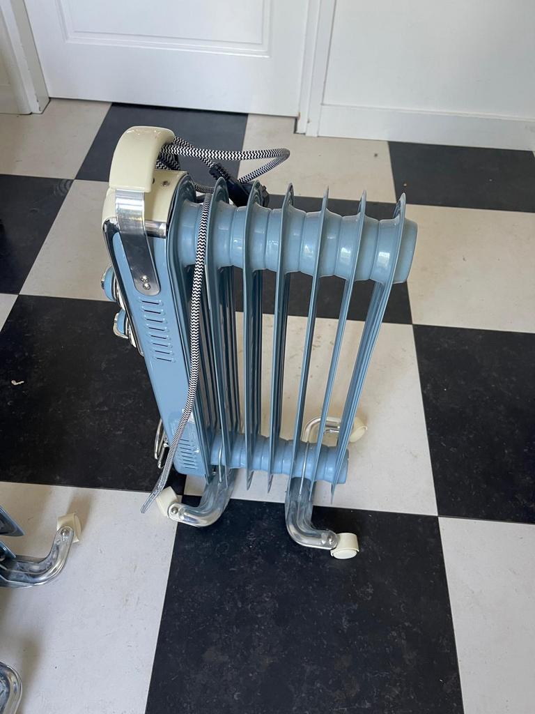 Vintage elektrische oliekachel - Retro design, Huis en Inrichting, Kachels, Oliekachel, Gebruikt, Elektrisch, Ophalen of Verzenden