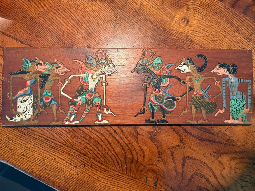 Vintage houten tableau met Javaanse Wayang figuren, Ophalen of Verzenden