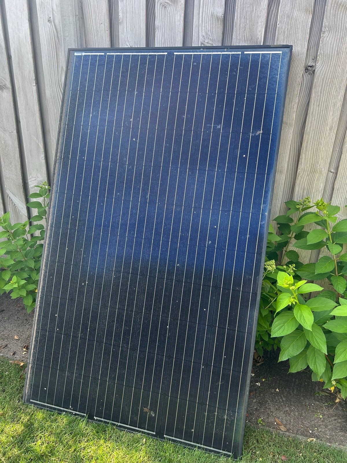 Zonnepanelen (4) set met Hosola omvormer, Ophalen, Gebruikt, Compleet systeem, Minder dan 100 wattpiek