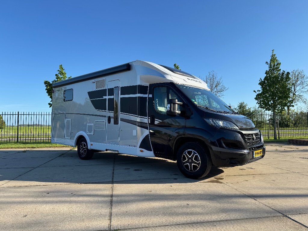 Sunlight T68 Adventure Edition 140 PK Automaat 5 Persoons, Automaat, Chemisch toilet, Sunlight, Ringverwarming