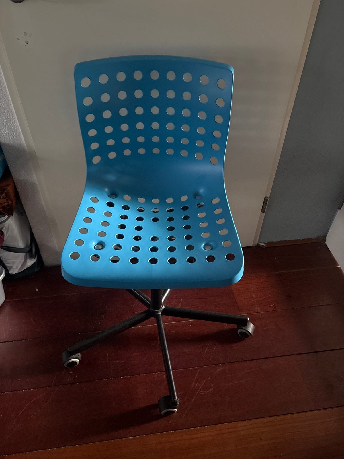 Blauwe Bureaustoel - Comfortabel en Modern Design, Ophalen, Gebruikt, Blauw, Bureaustoel