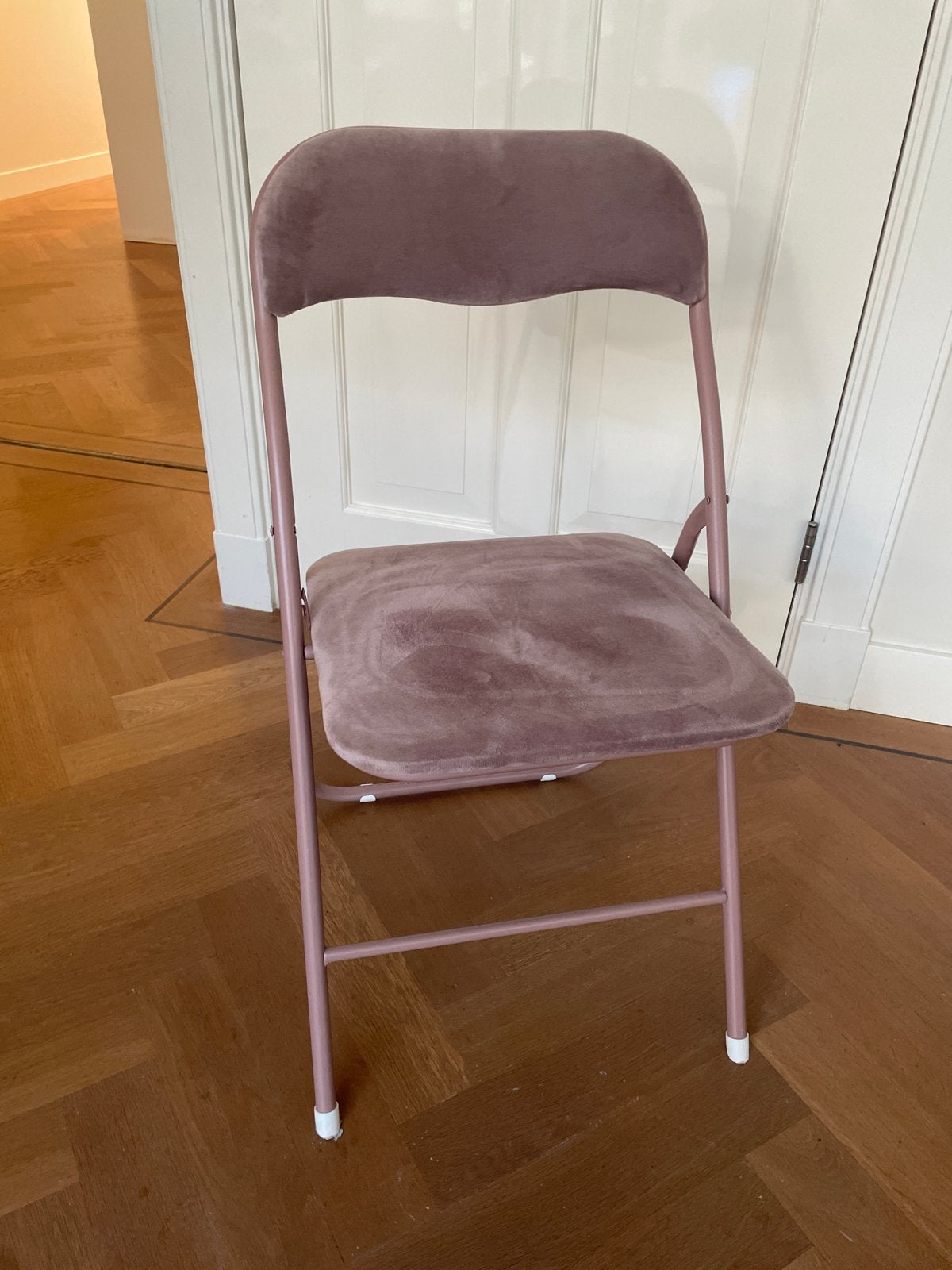 13 STUKS Roze opvouwbare stoel van JYSK, Ophalen, Overige kleuren, Zo goed als nieuw, Stof