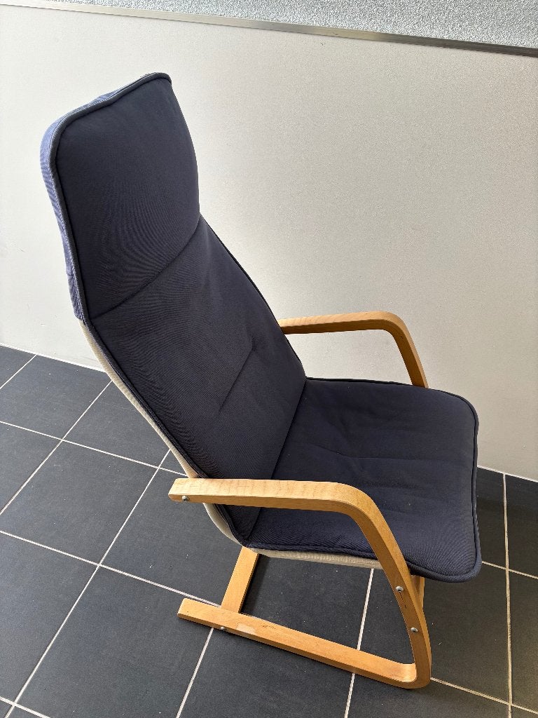 Ikea Poang fauteuil blauw met berkenhouten frame, Huis en Inrichting, Stoelen, Ophalen, Gebruikt, Blauw, Eén