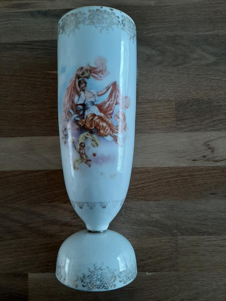 Antieke Porseleinen Vaas met Decoratie, Antiek en Kunst, Ophalen of Verzenden