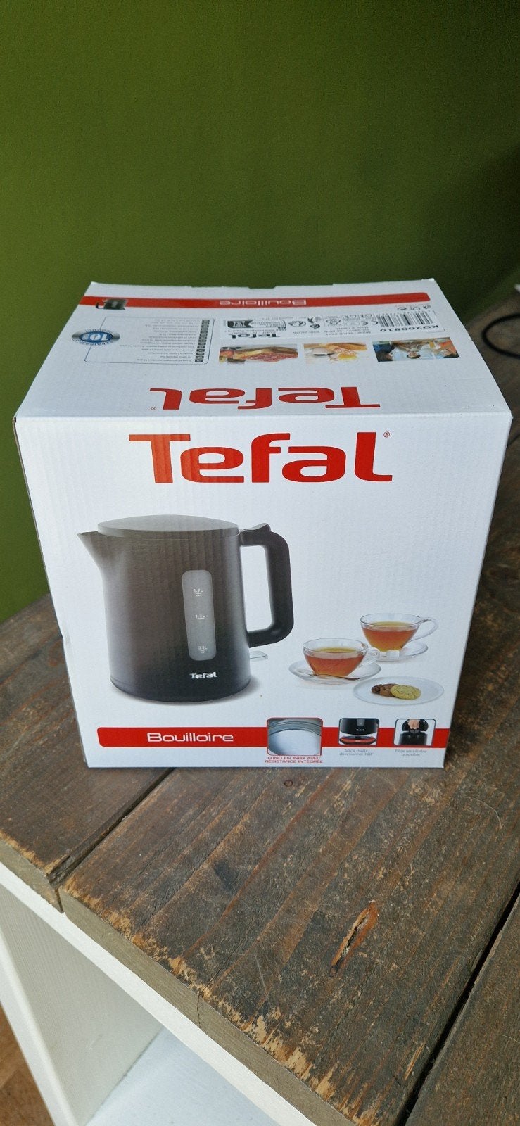 Tefal waterkoker - Nieuw in doos, 1 tot 2 liter, Ophalen of Verzenden, Nieuw, Draadloos