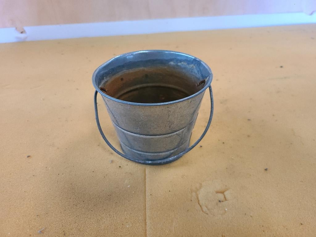 bloempotje metaal, Tuin en Terras, Rond, Ophalen of Verzenden, Zo goed als nieuw, Metaal