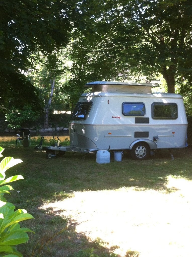 Eriba Touring Familia 310 (2011) - Project/Opknapper, Dwarsbed, Treinzit, Tot en met 3, Particulier