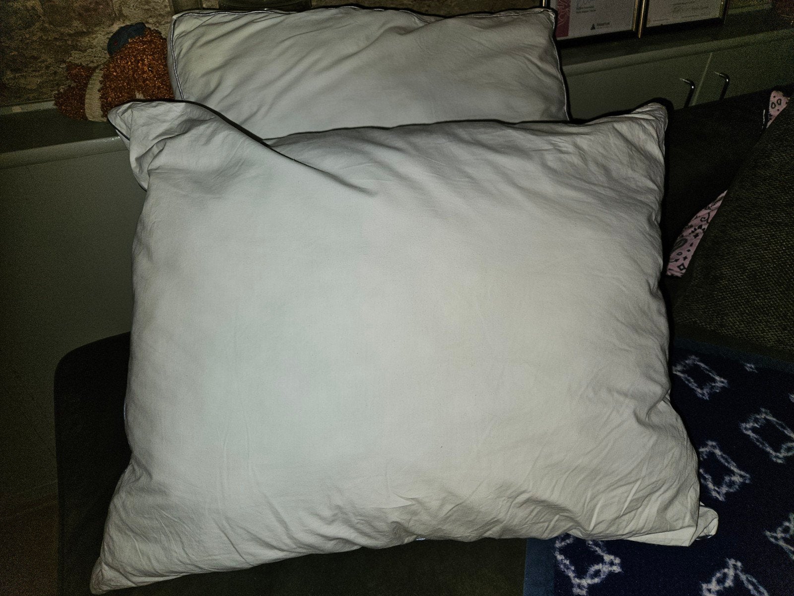 2x hoofdkussens  gewassen gestoomd 3 mnd oud, Hoofdkussen, Ophalen of Verzenden, Zo goed als nieuw, Ergonomisch