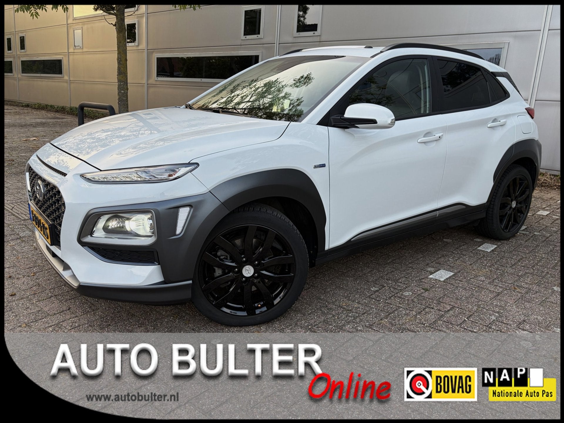 Foto 2 van Hyundai Kona 1.6 GDI HEV Premium