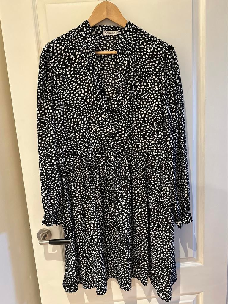 Papillonne jurk maat M zwarte jurk met witte stippen, Kleding | Dames, Jurken, Maat 38/40 (M), Zwart, Ophalen of Verzenden, Zo goed als nieuw
