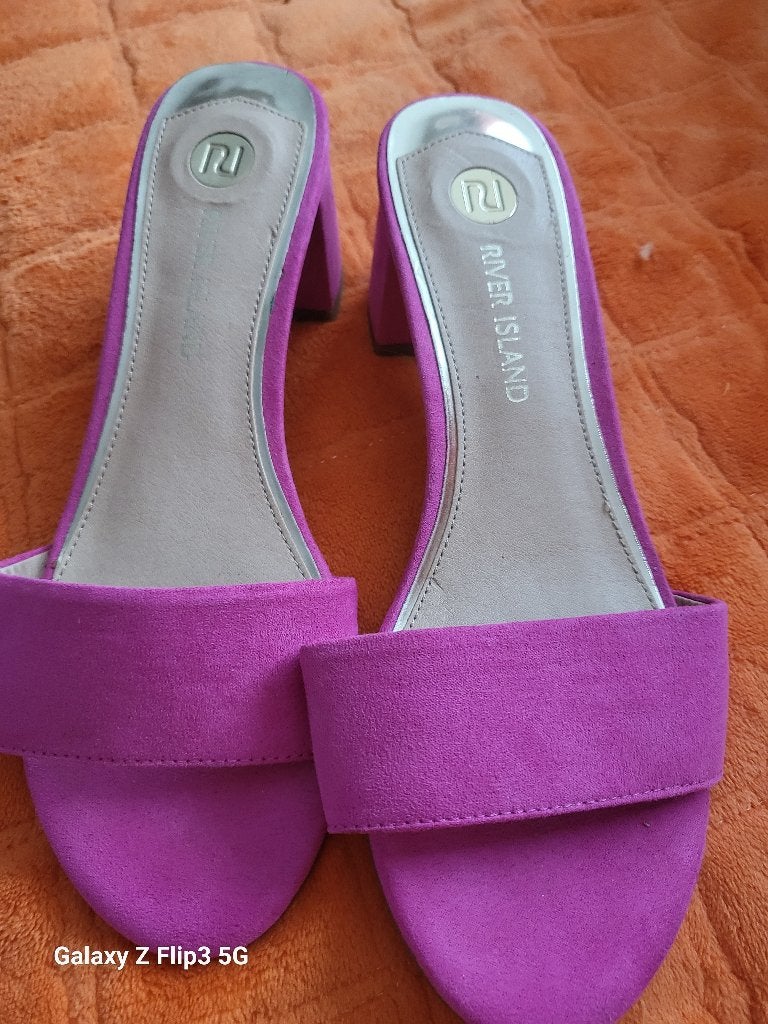 Dames schoenen, Schoenen met lage hakken, Ophalen of Verzenden, Zo goed als nieuw, Roze