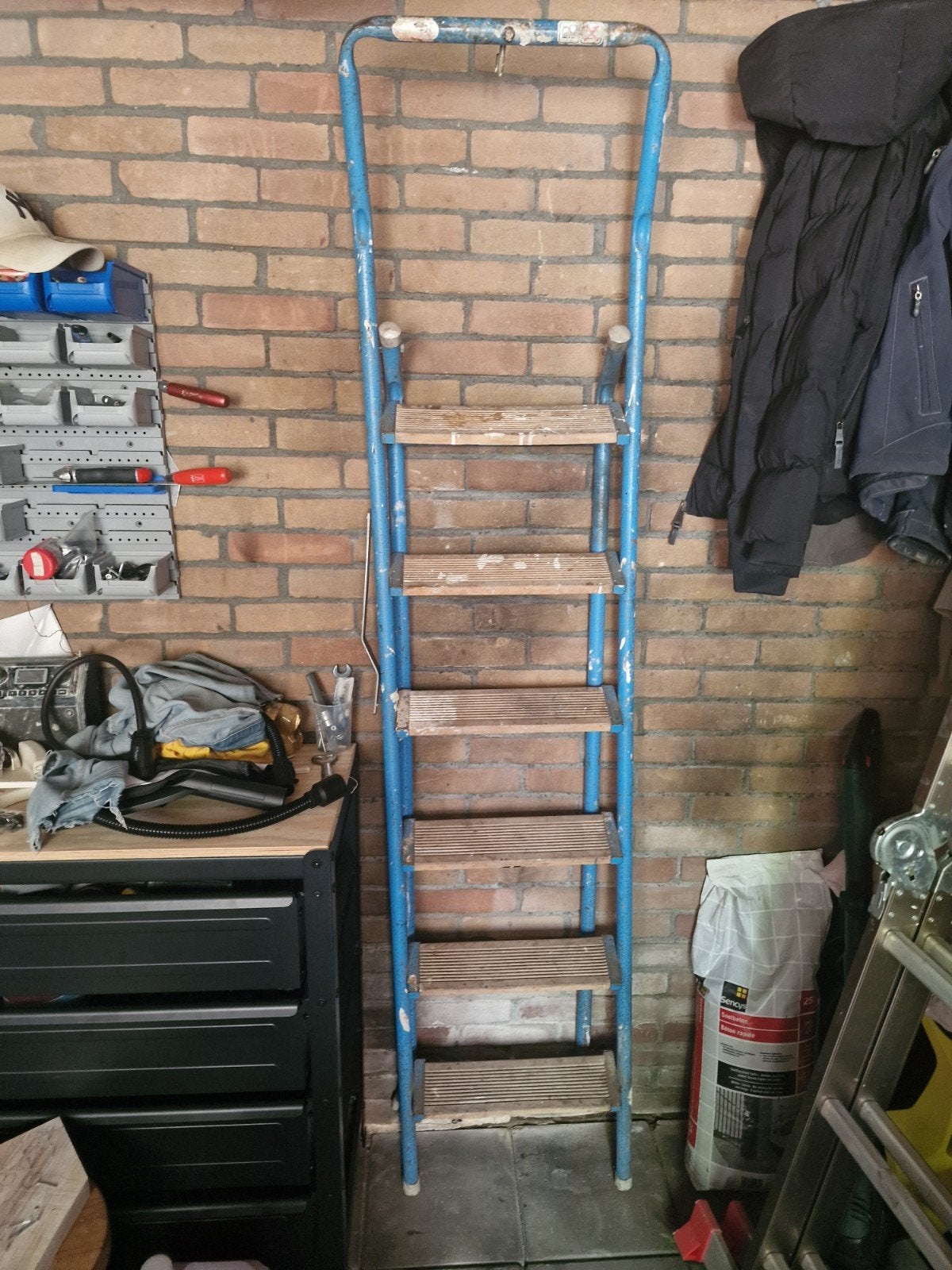 huis trap, Doe-het-zelf en Verbouw, Ladders en Trappen, Ophalen of Verzenden, Minder dan 2 meter