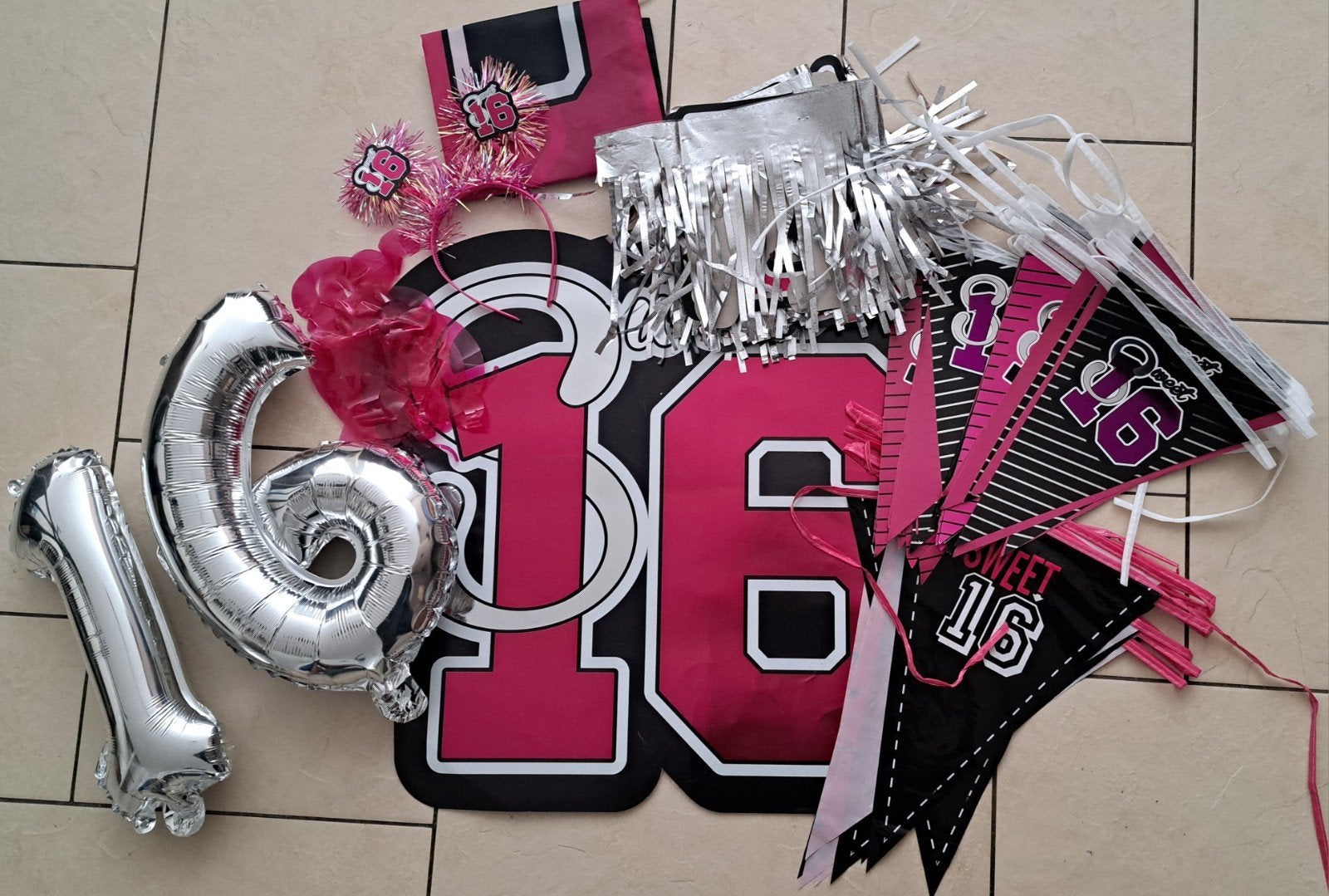 Sweet sixteen versiering, Ophalen of Verzenden, Versiering, Verjaardag
