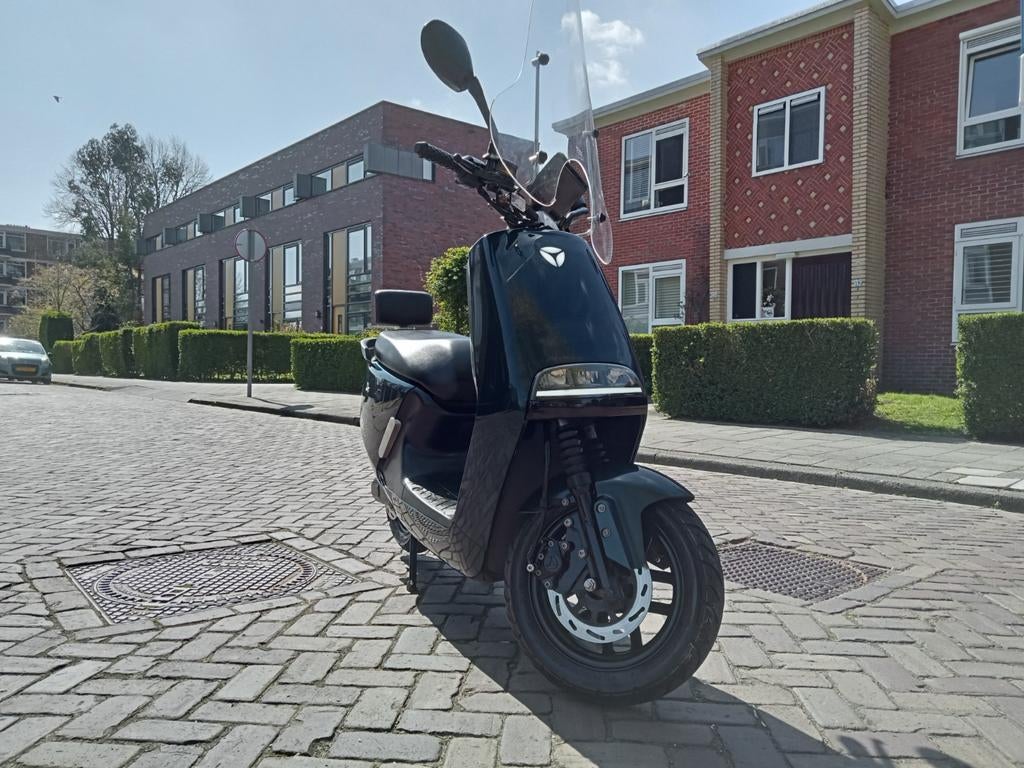 Yadea G5 electrische scooter 45-km bromfiets bj2020 13876km, Fietsen en Brommers, Scooters | Overige merken, Gebruikt, Maximaal 45 km/u