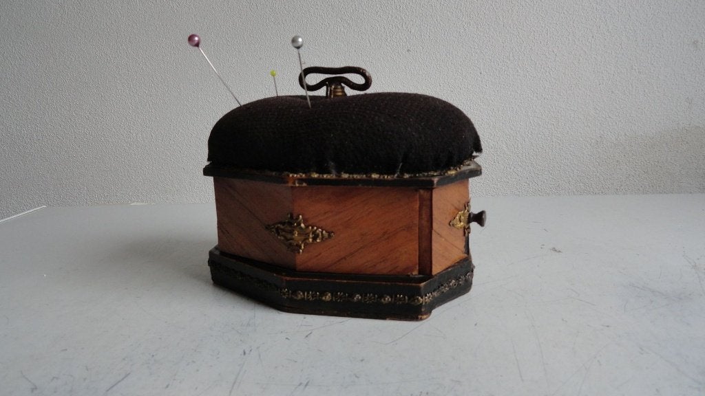 Speldenkistje, speldenkussen doosje, antiek 19e eeuw, Ophalen of Verzenden