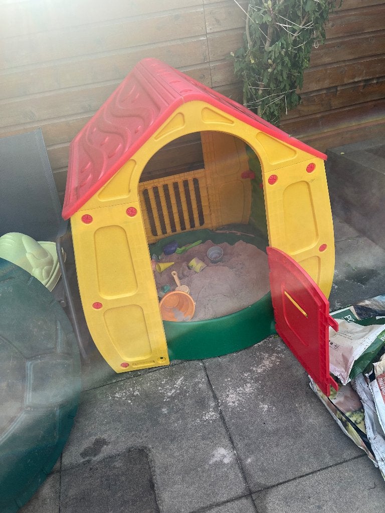 Gratis Speelhuis en schildpad  zandbak, Ophalen, Zo goed als nieuw, Kunststof