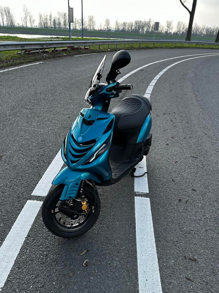Piaggio Zip 4-takt, Maximaal 45 km/u, Zip, Ophalen of Verzenden, Zo goed als nieuw