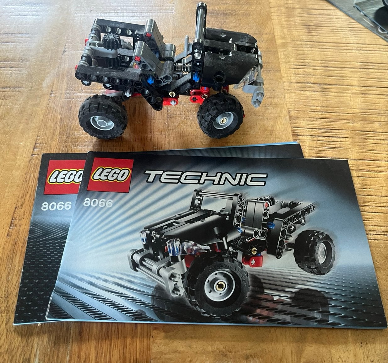 Lego Technic Off-Roader 8066, Ophalen of Verzenden, Zo goed als nieuw