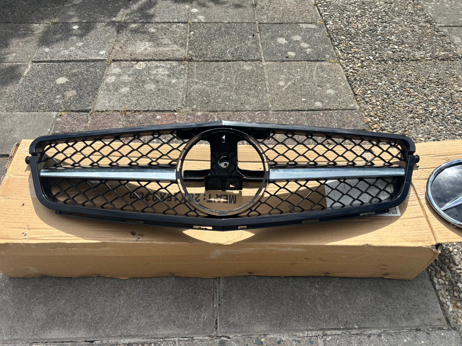Mercedes Grill W204, Ophalen of Verzenden, Voor, Motorkap