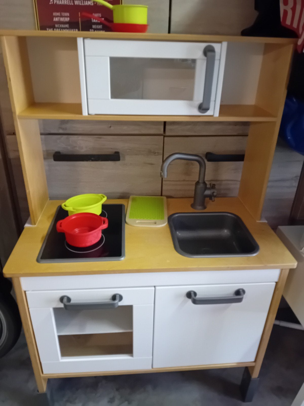 nette houten ikea duktig kinderkeukentje + tas vol spullen, Ophalen, Gebruikt, Speelkeuken