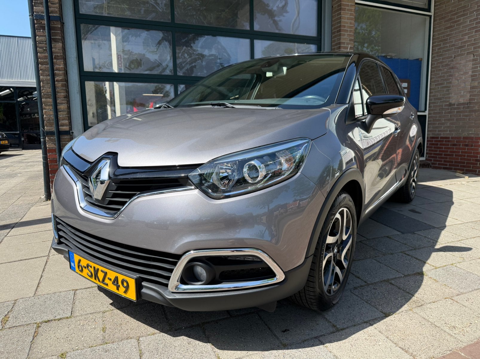 Renault Captur 1.2 TCE 120 EDC 2013 | Automaat | Trekhaak, Auto's, Renault, Stof, 625 kg, Zwart, 4 cilinders