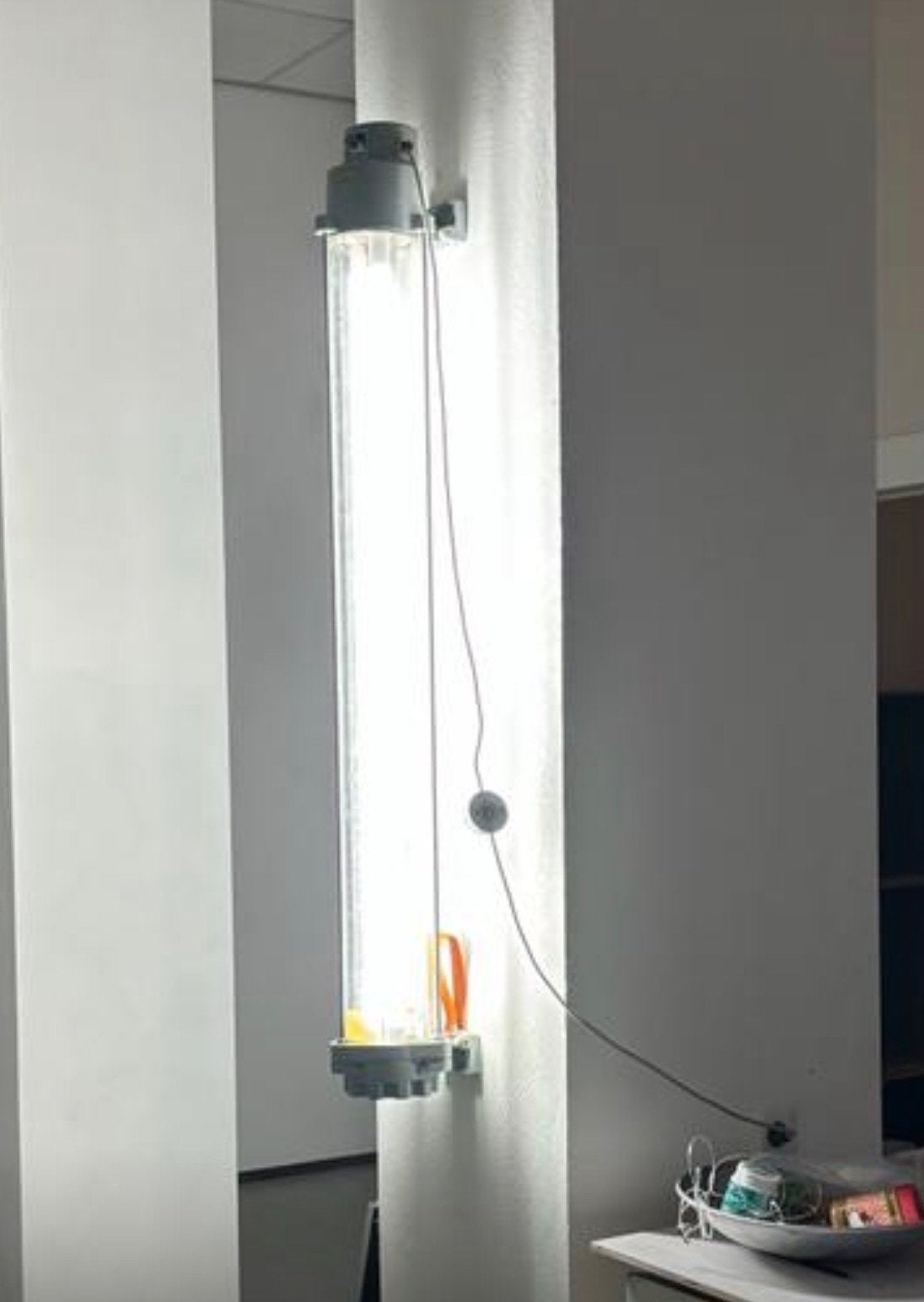Industriële LED lamp uit voormalige DDR fabriek, Overige merken, Gebruikt, Grijs, G13 (TL)