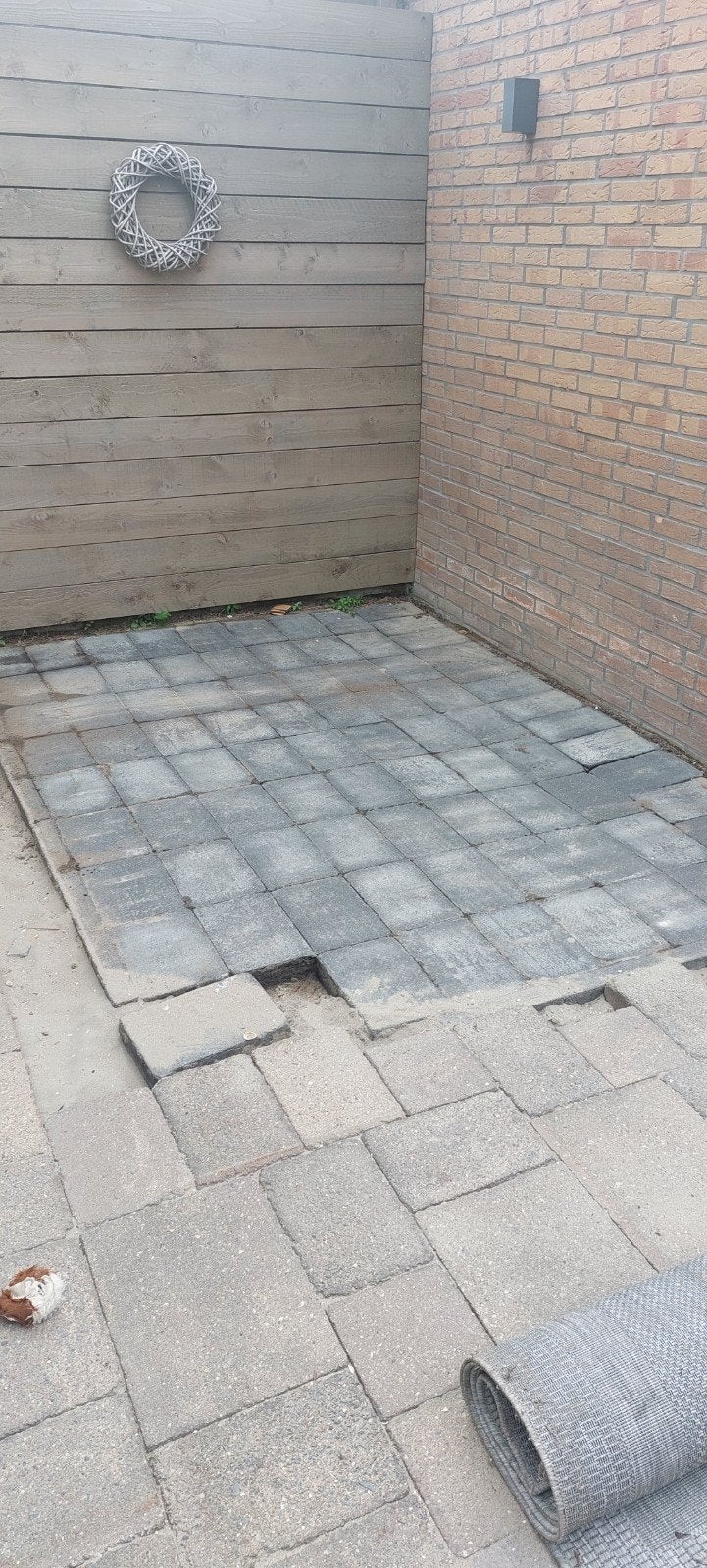 gratis betontegel grijs 20x30 (+/-90stuks), Ophalen, Gebruikt, 10 m² of meer, Beton