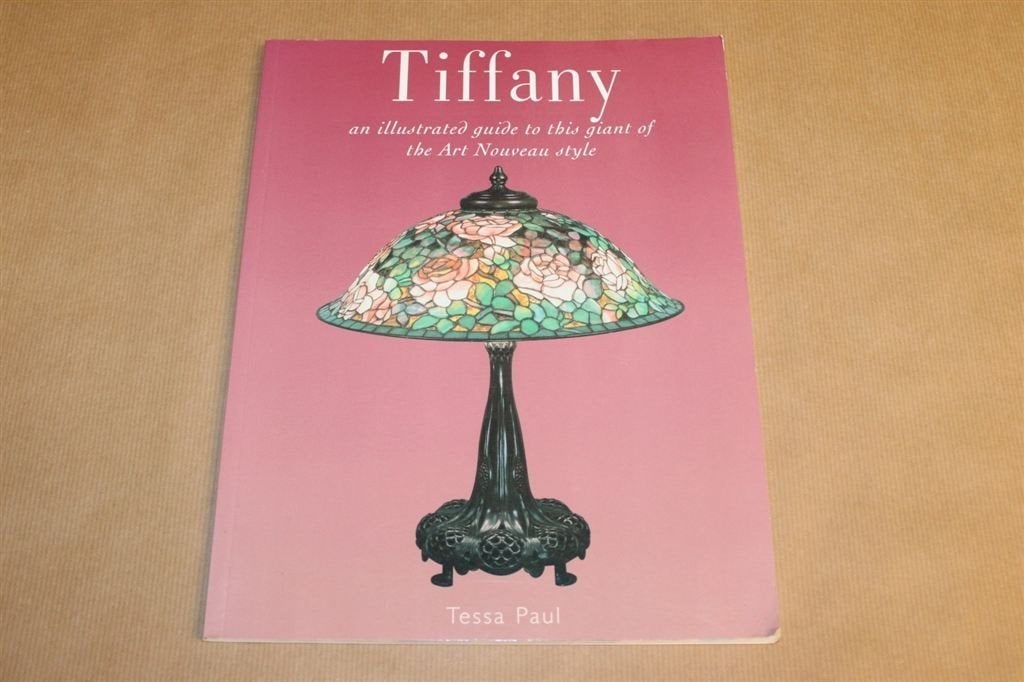 Tiffany - An illustrated guide to this giant of the Art Nouv, Ophalen of Verzenden