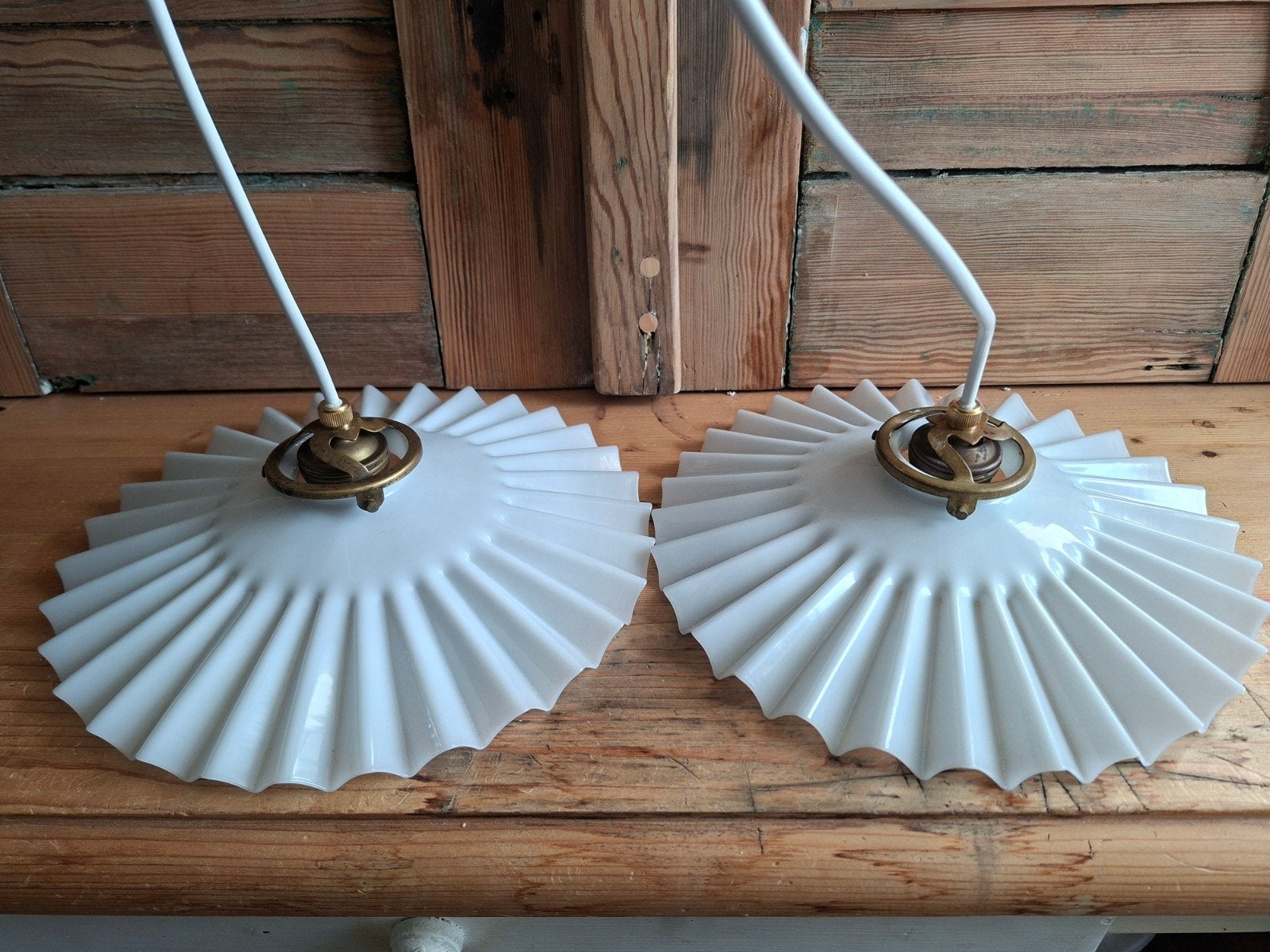 Opaline glazen hanglampen / witte plisé lampen, Antiek en Kunst, Antiek | Lampen, Ophalen of Verzenden